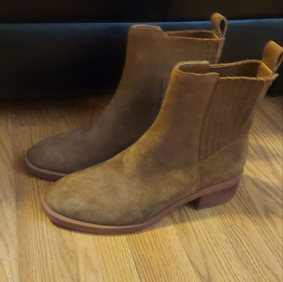 Ankle boots - Picture 2 of 3